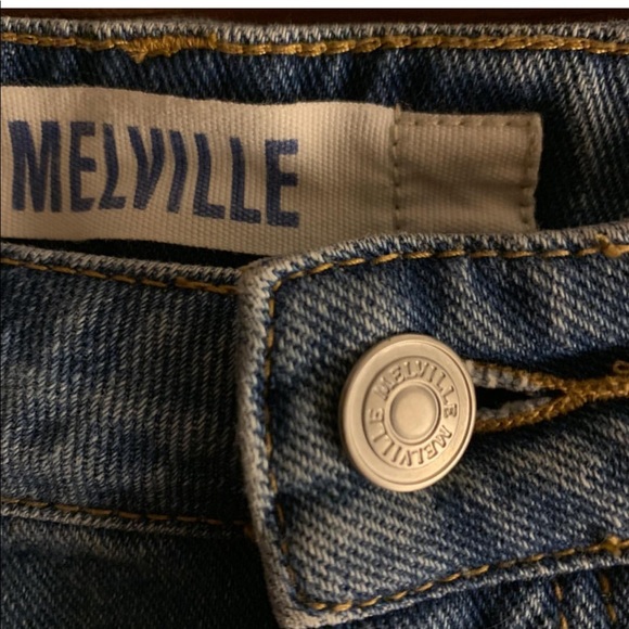 Brandy Melville High-Waisted Cropped Jeans - Picture 3 of 5